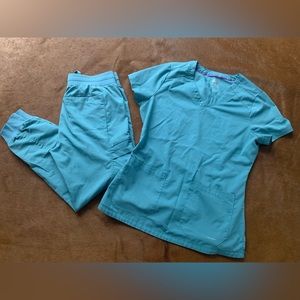 Healing Hands small petite scrub set